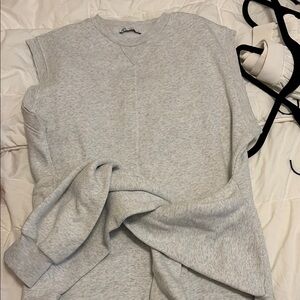Zara Gray Sleeveless Sweatshirt